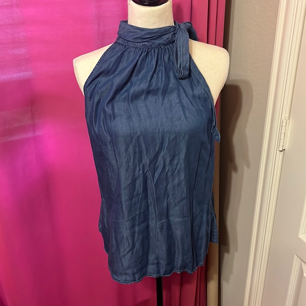 Denim sleeveless blouse